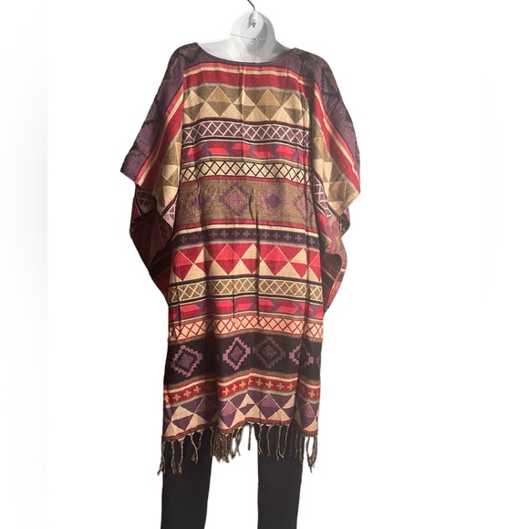 NWT. CUDDLY PONCHO. By Sacred Threads. BLRD12. 221943A - Picture 3 of 5